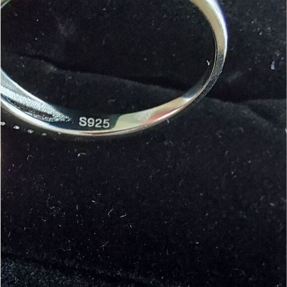 1 Carat Double Band Moissanite 925 Silver Engagement Ring - Picture 9 of 11